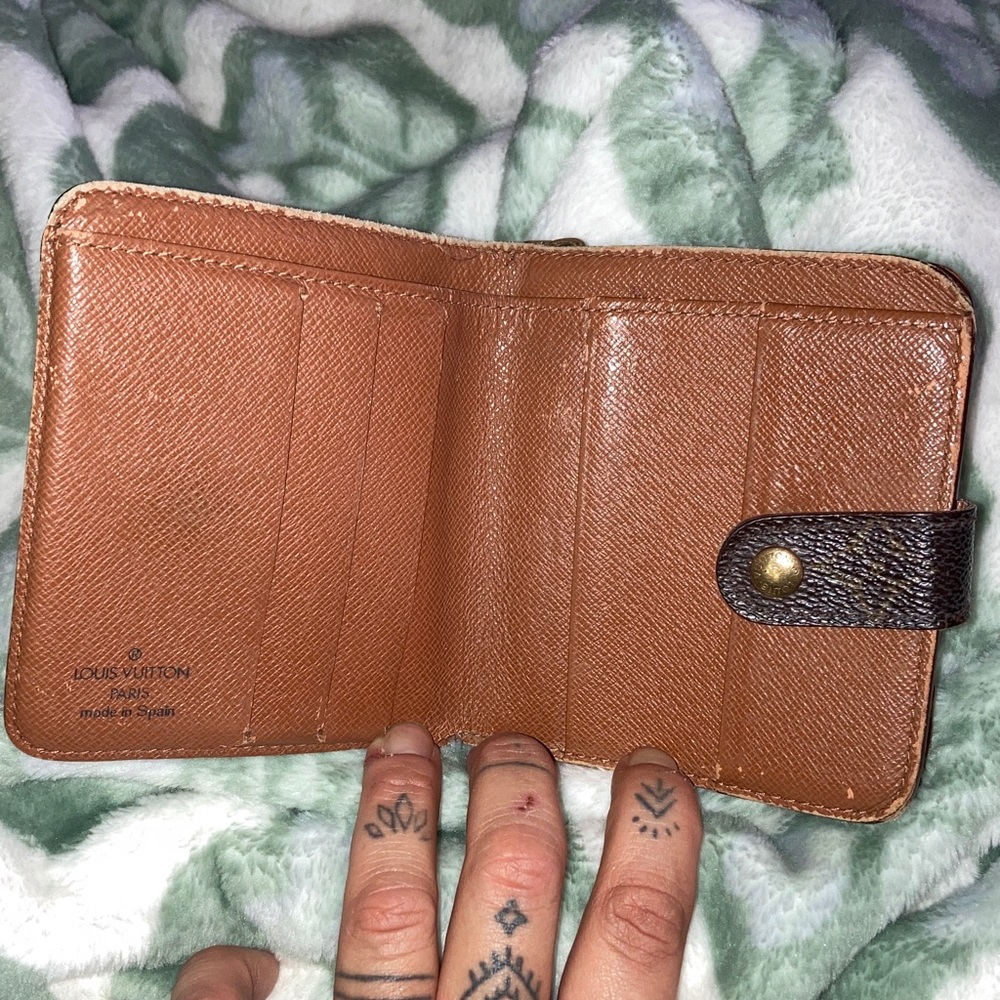 Louis Vuitton Brown Monogram Compact Wallet with Gold Hardware. Authentic. - Picture 9 of 16